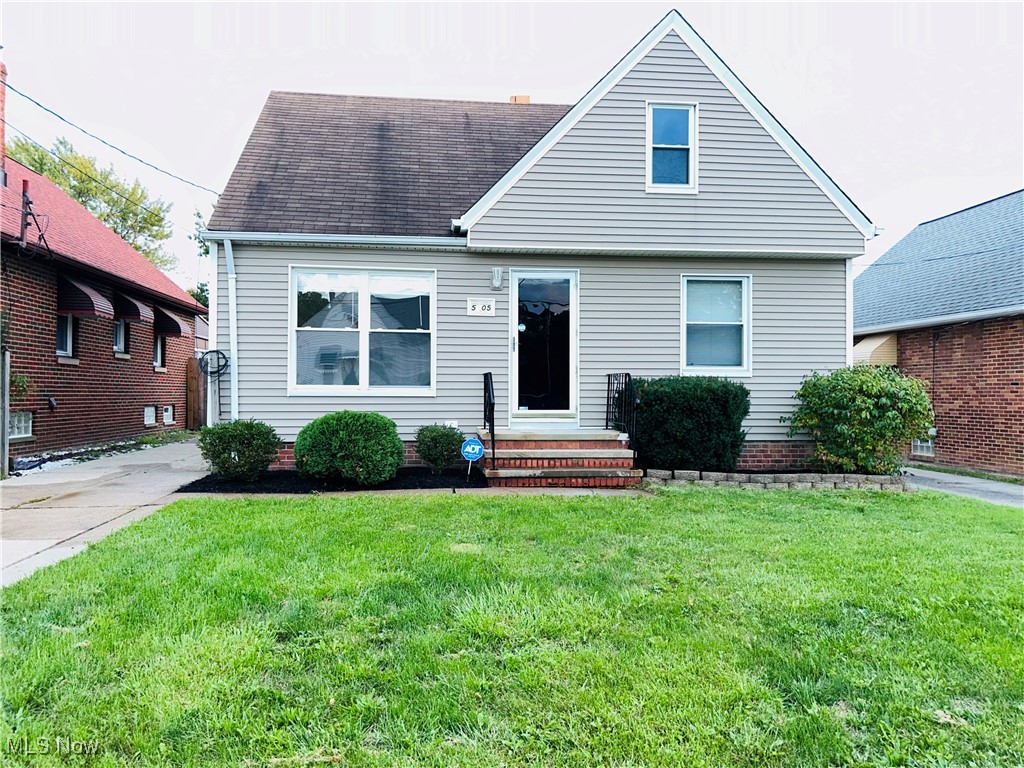 Gifford Ave, Cleveland, OH 44144