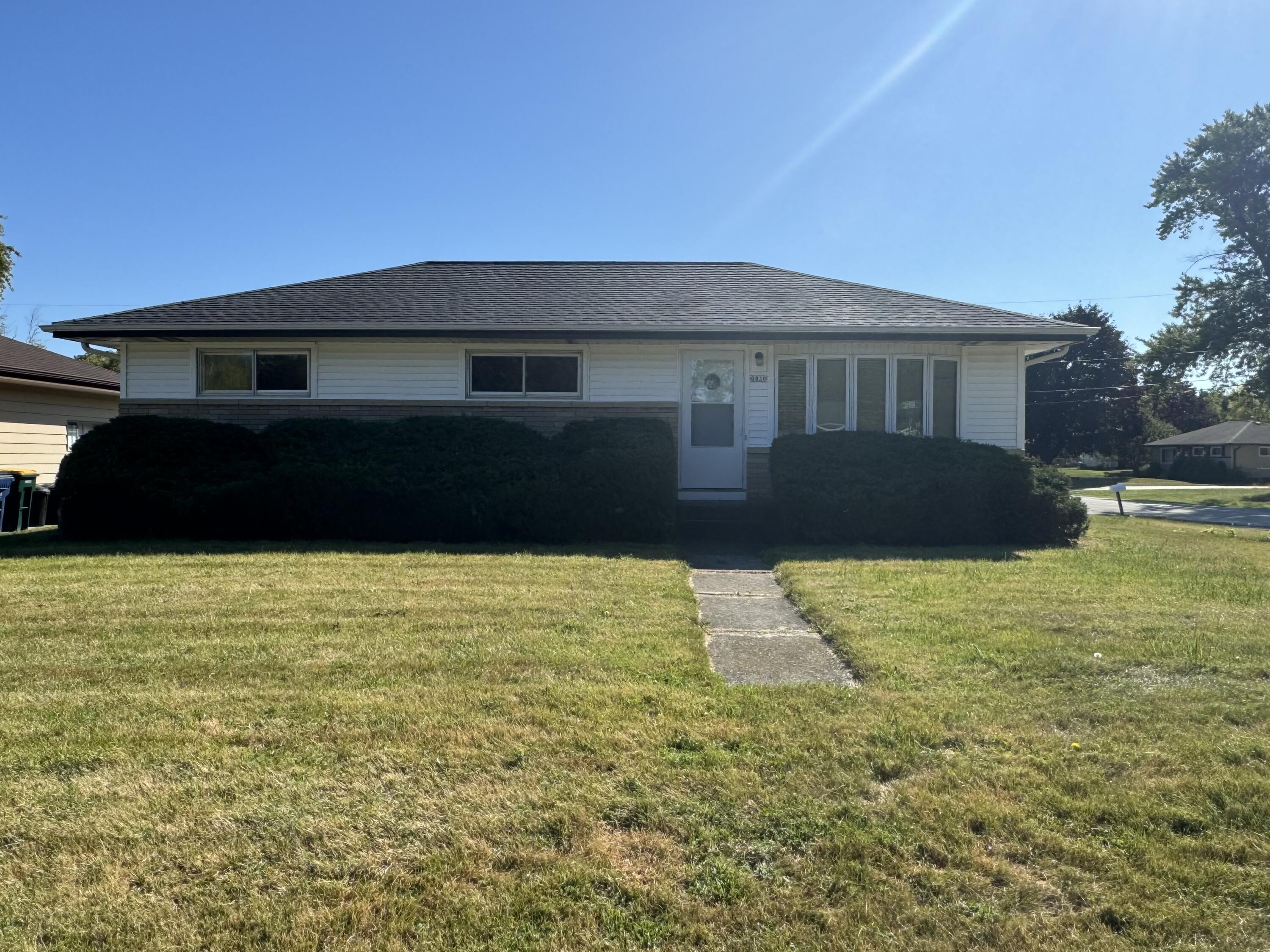 Carol Ct, Oak Creek, WI 53154