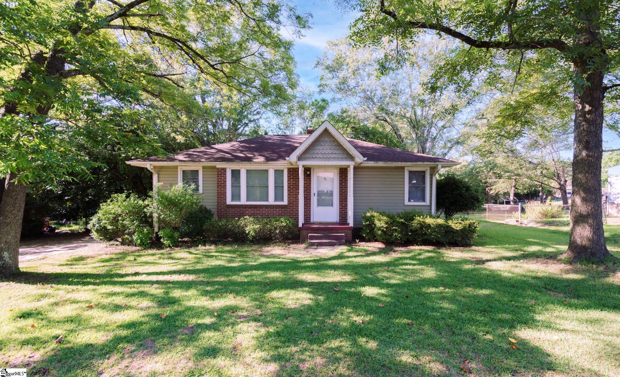 Acres Dr, Greenville, SC 29609