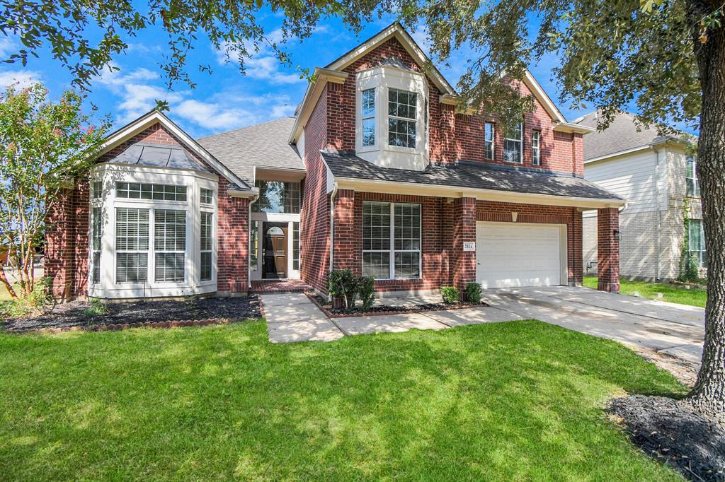 Sunrise Harbor Ln, Pearland, TX 77584