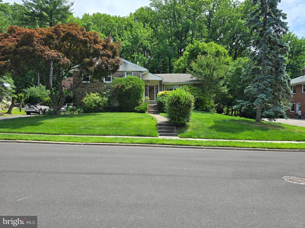 Indian Creek Rd, Jenkintown, PA 19046