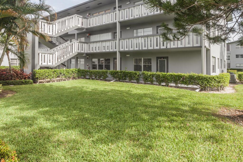Suffolk C , Boca Raton, FL 33434