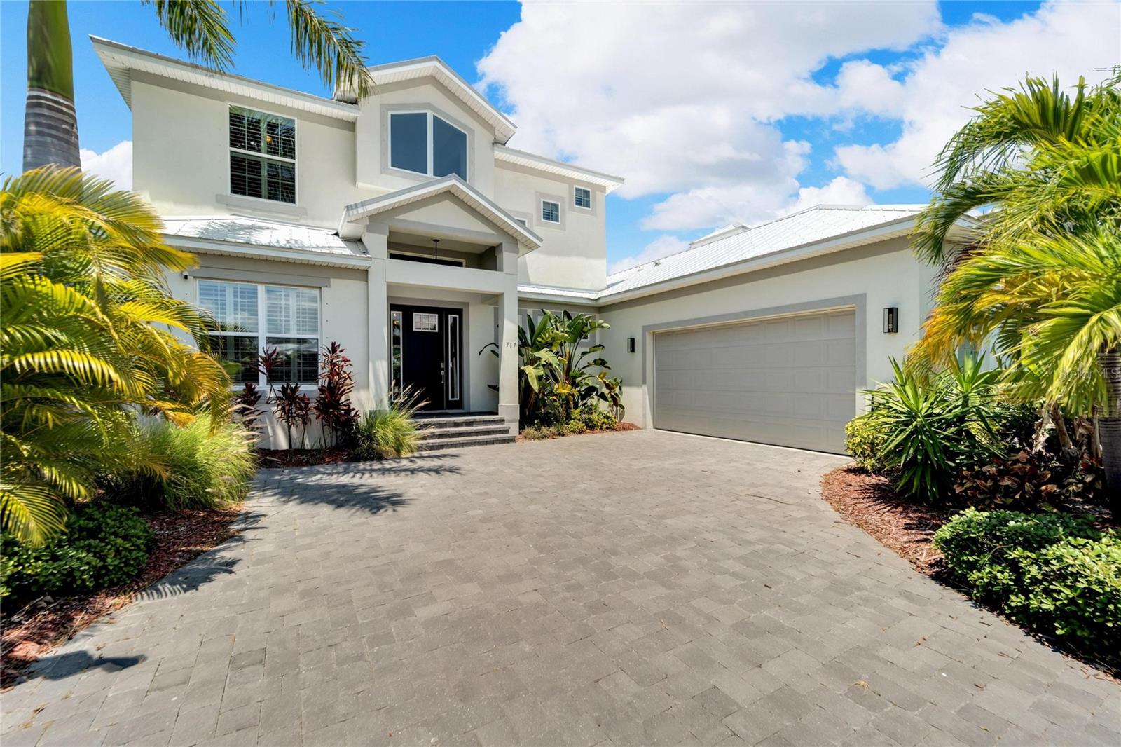 Pinckney Dr, Apollo Beach, FL 33572
