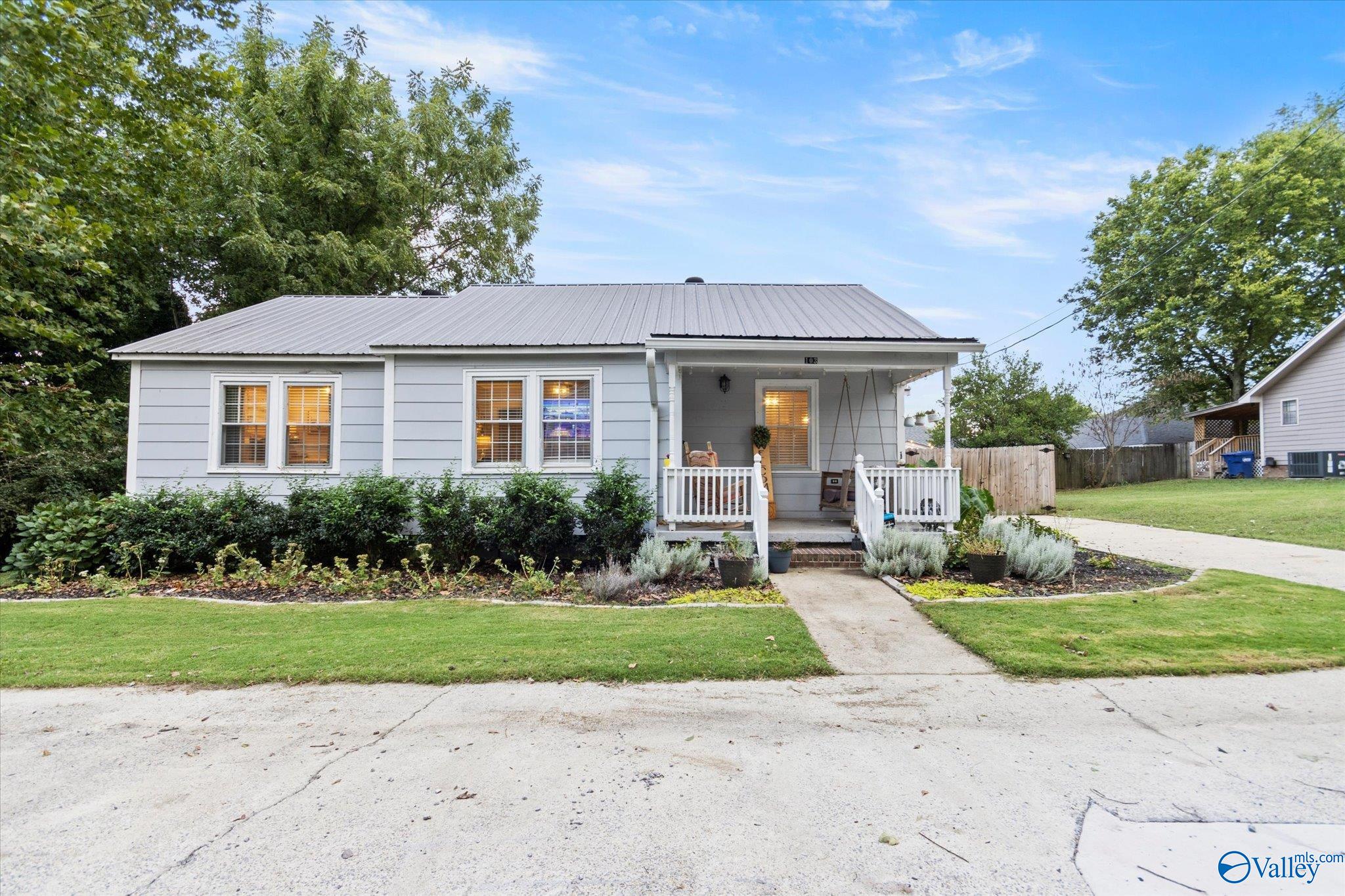 Harbour Ave, Albertville, AL 35950