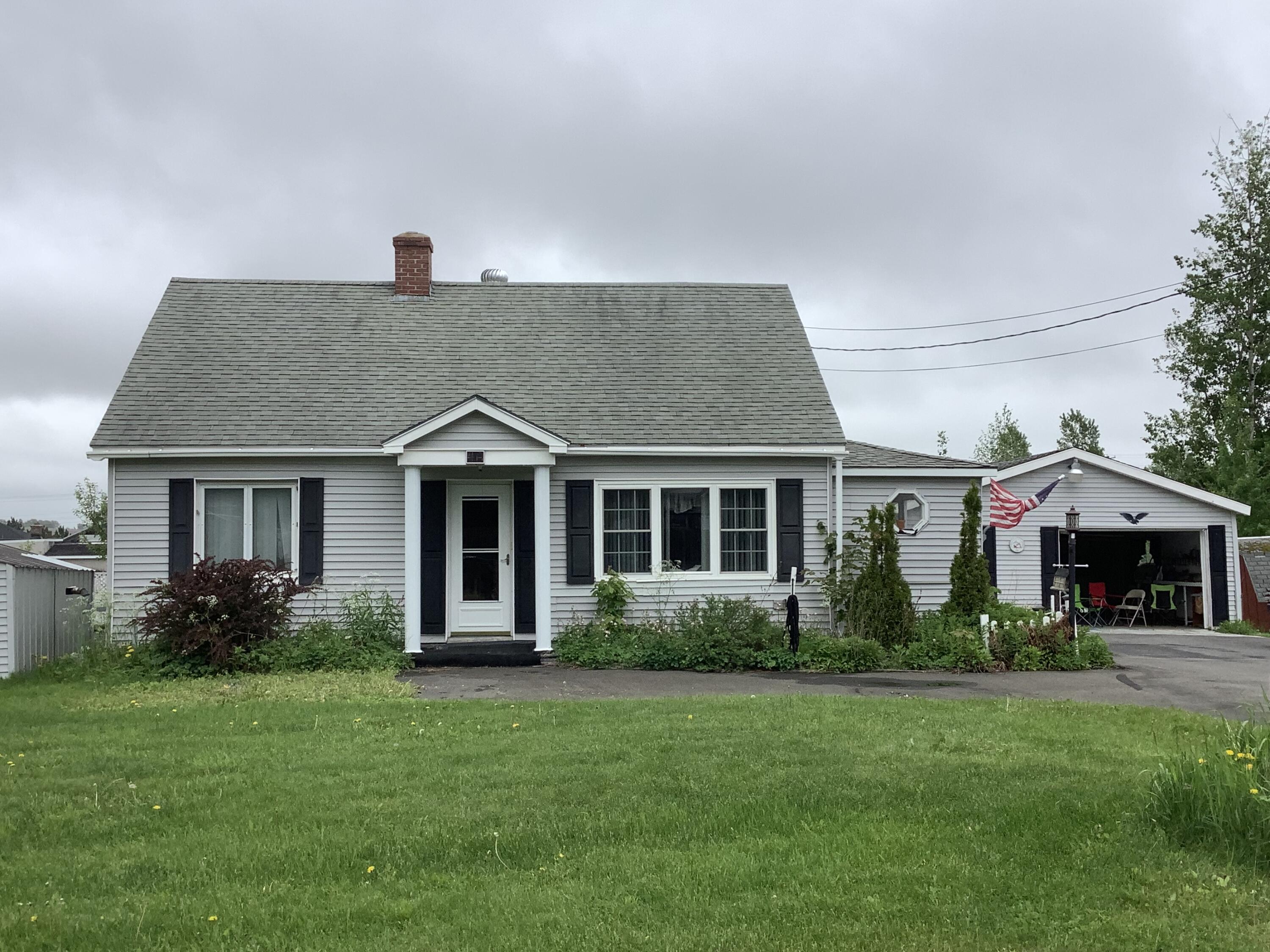 Wellington Ave, Caribou, ME 04736