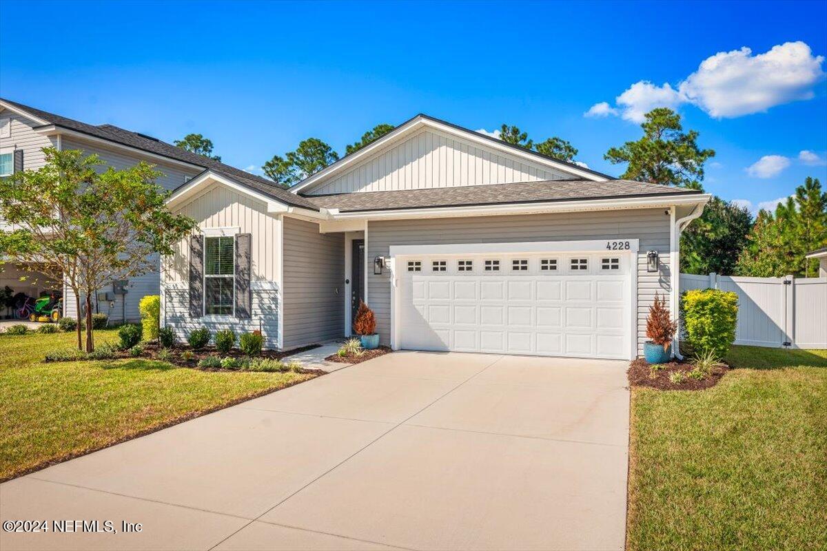 Caribbean Pine Ct, Middleburg, FL 32068