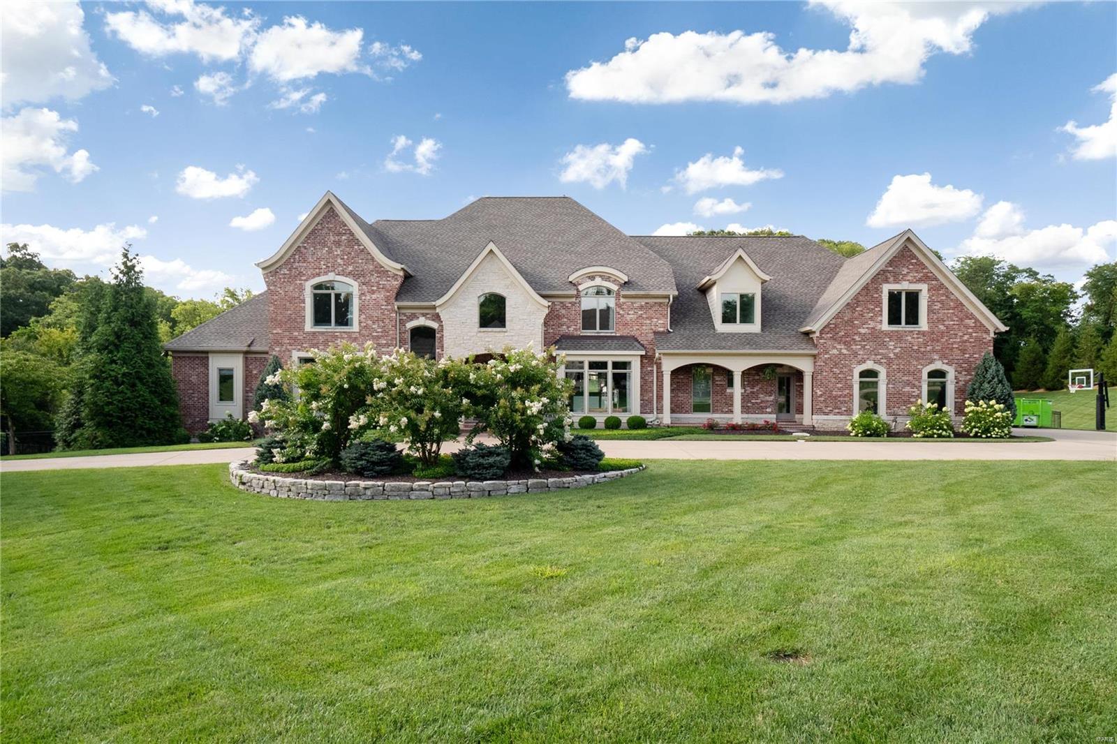 Mason Heights Rd, Saint Louis, MO 63131