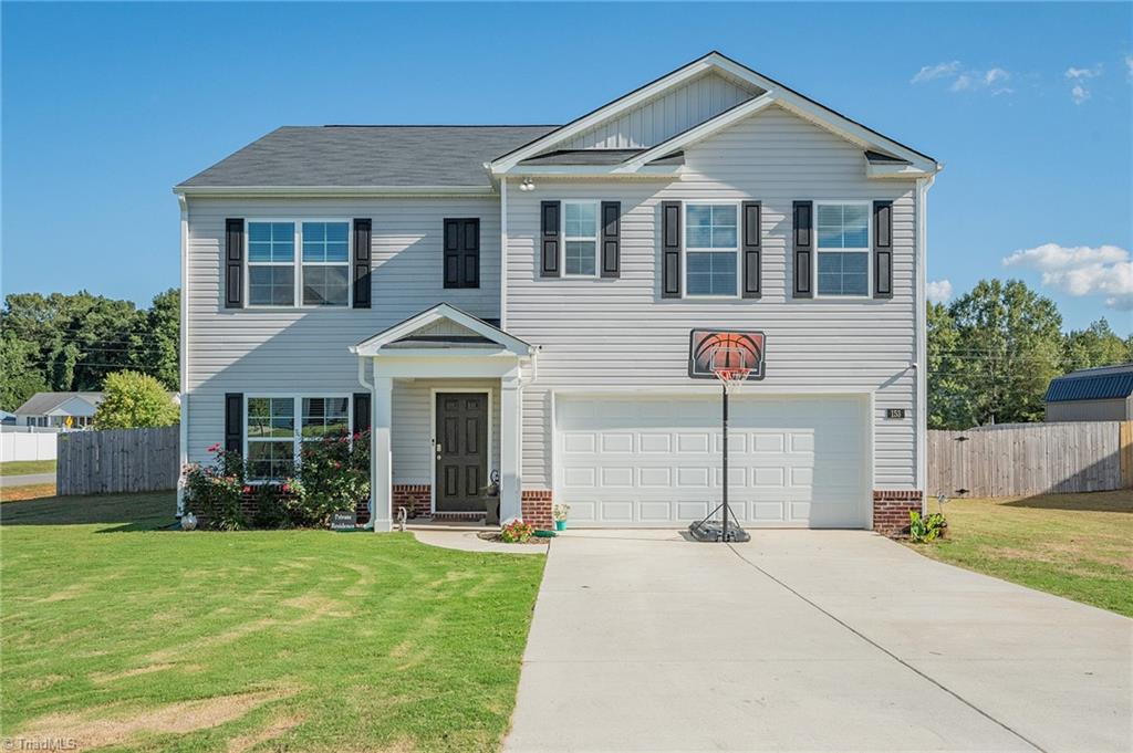Daniel Dr, Lexington, NC 27295