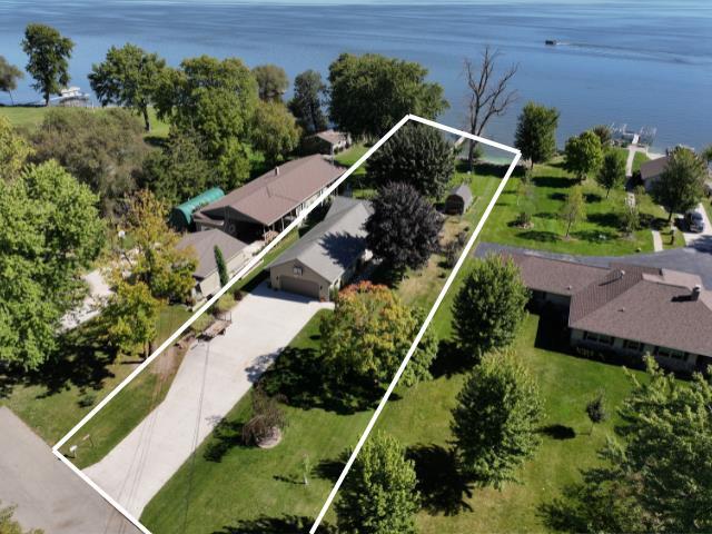 Cottage Dr, Fond Du Lac, WI 54937