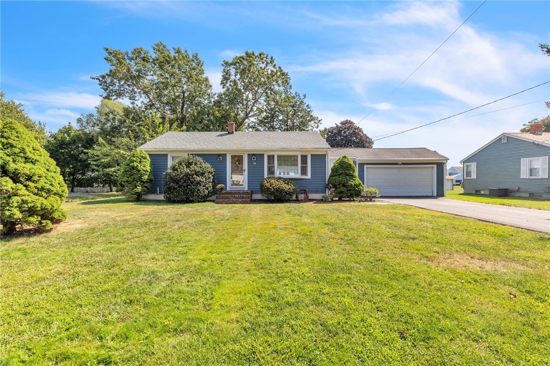 Raymond Dr, Cumberland, RI 02864