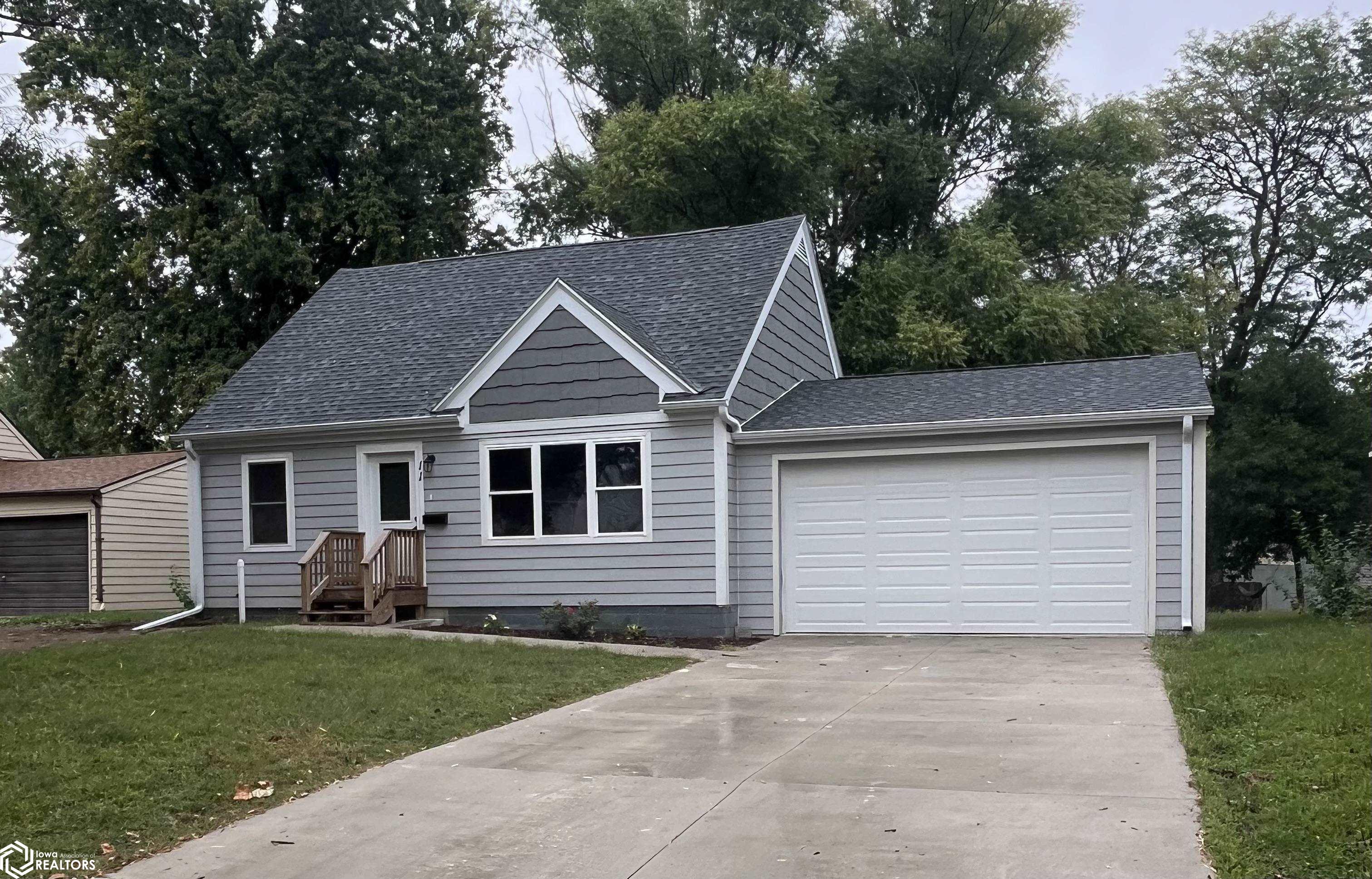 Rainbow Dr, Humboldt, IA 50548