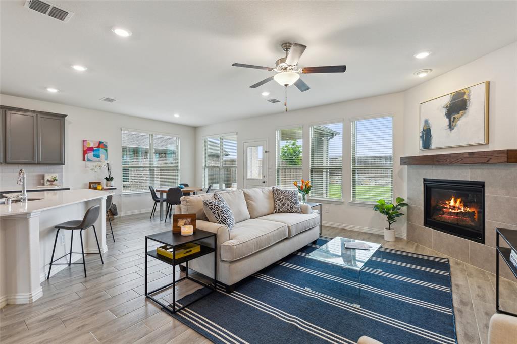 Francesca Dr, Little Elm, TX 75068