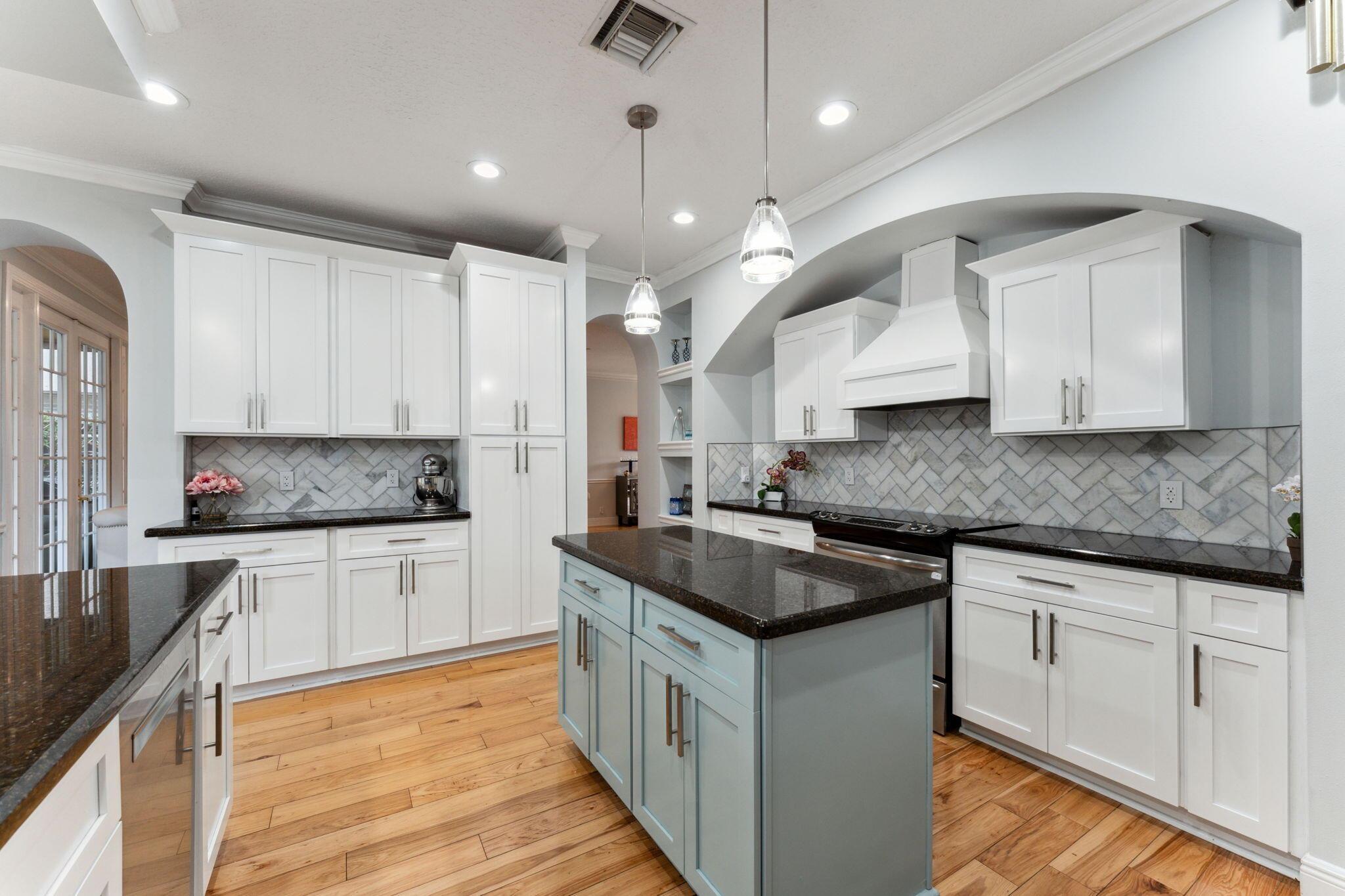 Coronado Lake Dr, Boynton Beach, FL 33437
