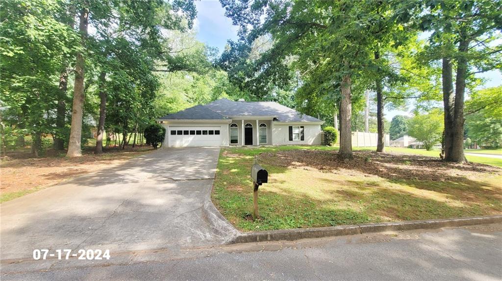 Plantation Way, Conyers, GA 30094