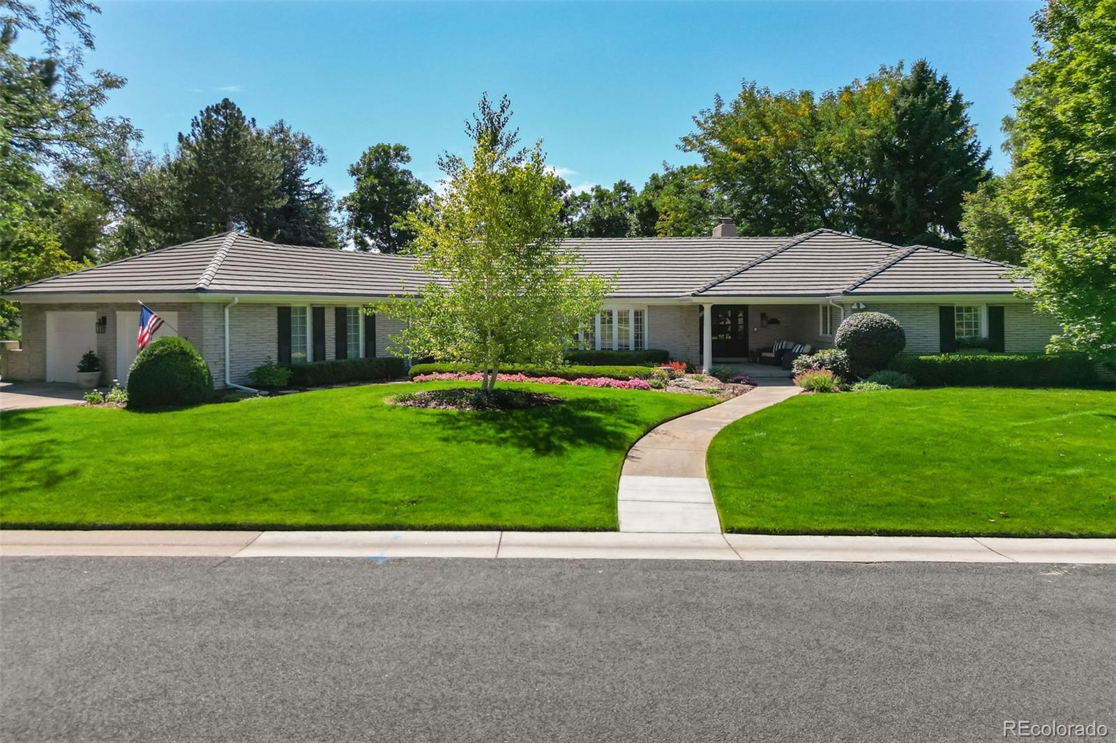 Sanford Cir, Englewood, CO 80113
