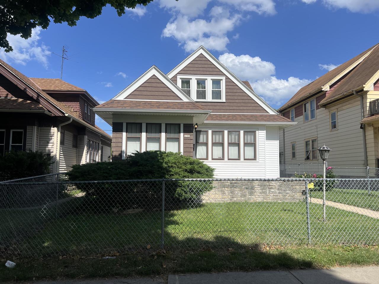 24th St, Milwaukee, WI 53209