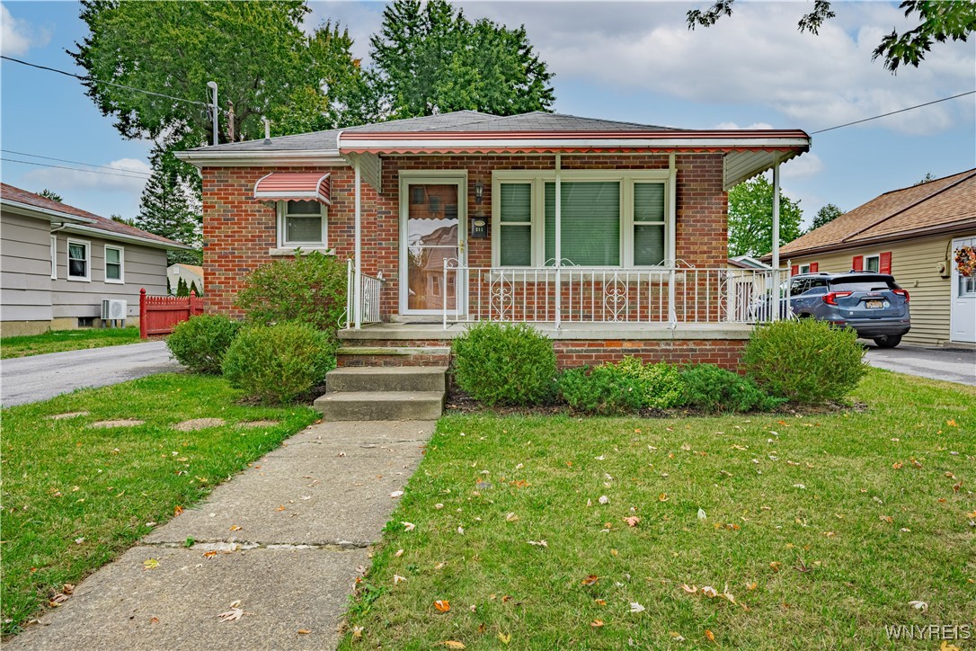 83rd St, Niagara Falls, NY 14304