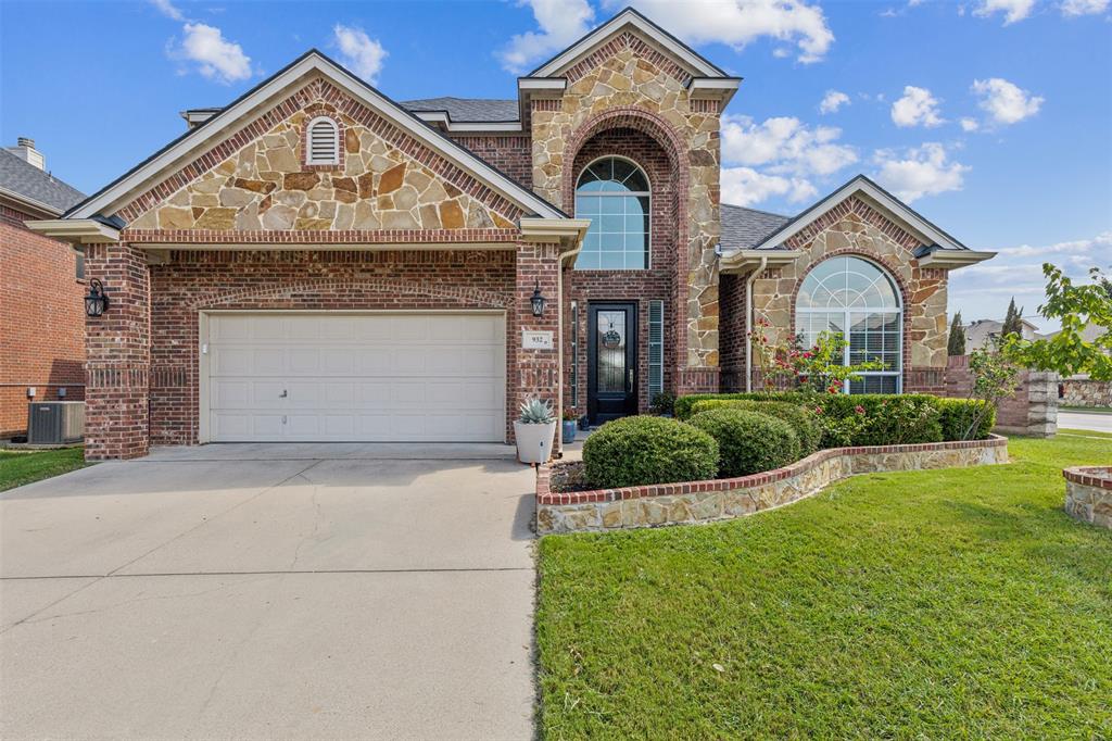 Yucca Ct, Burleson, TX 76028