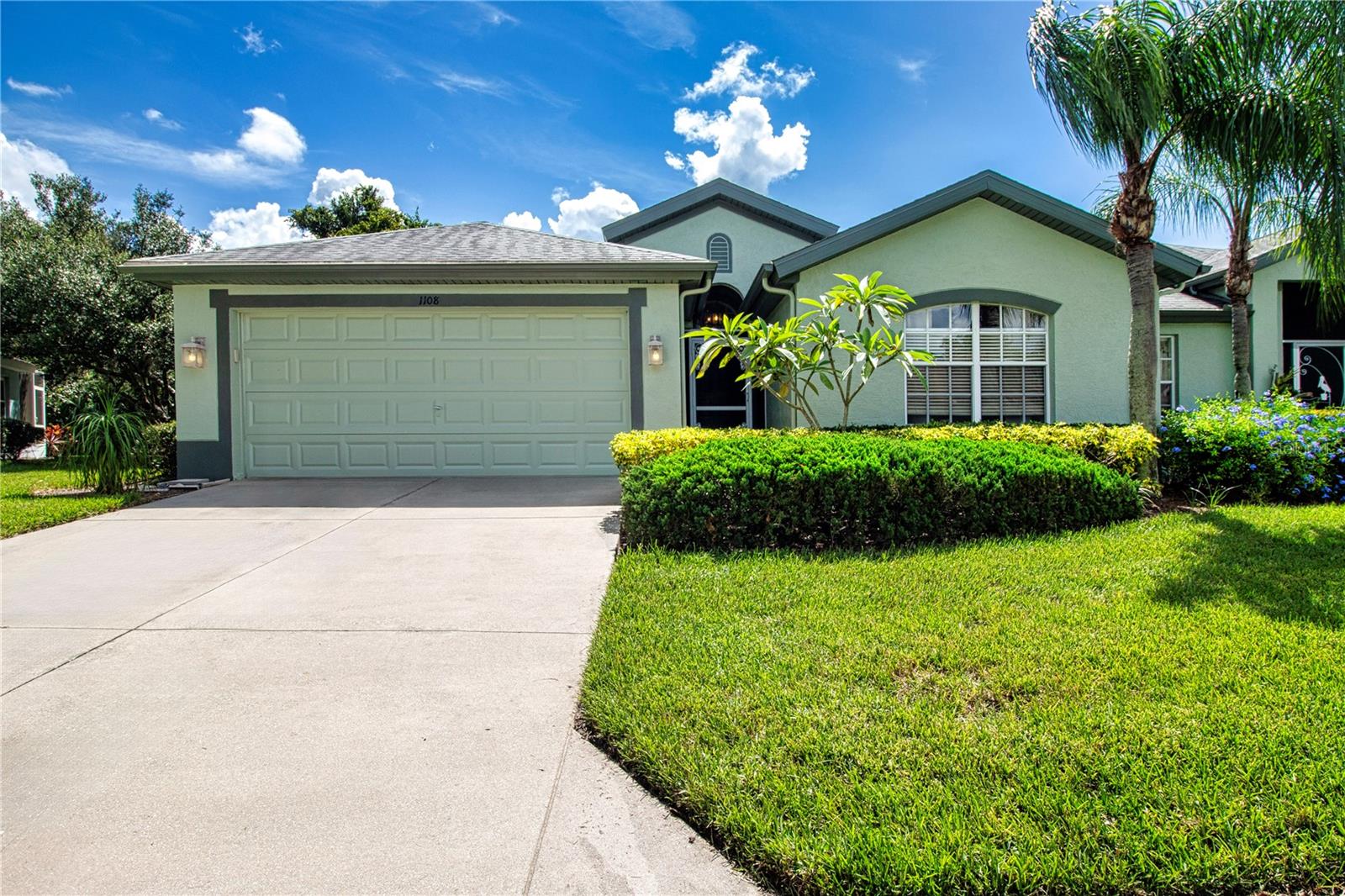New Winsor Loop, Sun City Center, FL 33573
