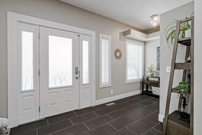 260 Chaparral Ridge Cir Se, House other with 4 bedrooms, 4 bathrooms and 2 parking in Calgary AB | Image 5