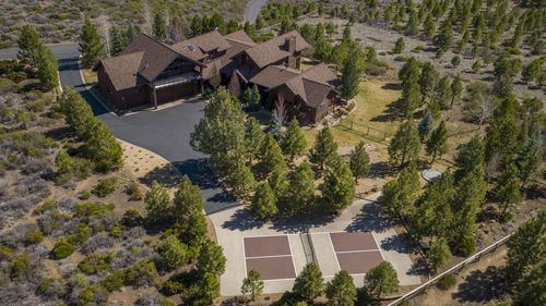 60985 Bachelor View Rd, Bend, OR, 97702-9138 | Card Image
