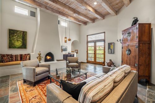 777 Paseo Cresta, Santa Fe, NM, 87501-8958 | Card Image