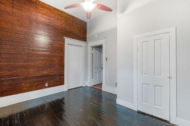 508 S Walnut St, House other with 4 bedrooms, 2 bathrooms and 6 parking in Lampasas TX | Image 20