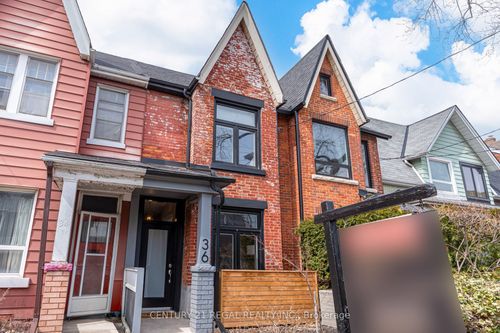 36 Golden Ave, Toronto, ON, M6R2J4 | Card Image