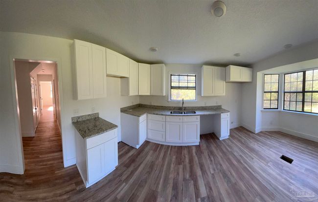 3675 Hazel Godwin Rd, House other with 4 bedrooms, 3 bathrooms and 2 parking in Jay FL | Image 7