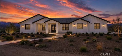 6224 Outpost Rd, Oak Hills, CA, 92344 | Card Image
