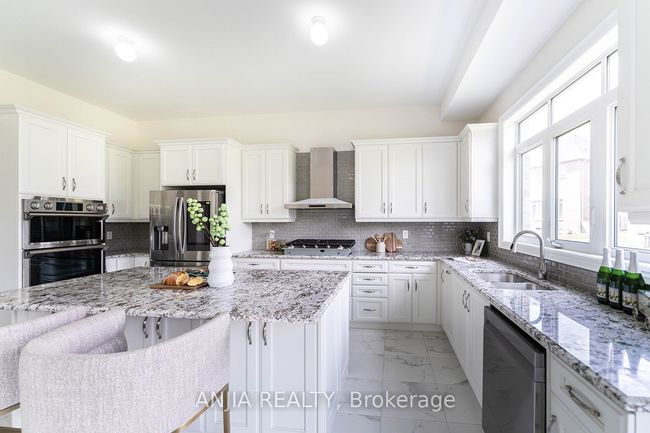 21 Joiner Cir, House other with 5 bedrooms, 5 bathrooms and 5 parking in Whitchurch Stouffville ON | Image 24