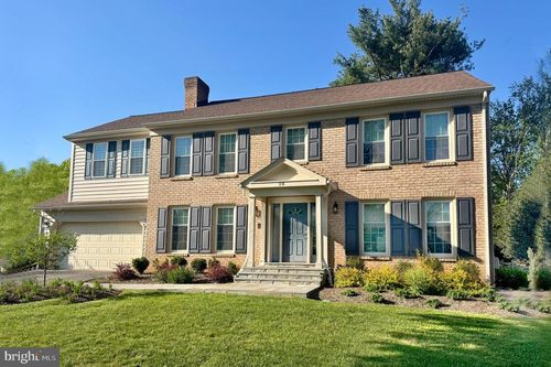 16 Hollyberry Ct, ROCKVILLE, MD, 20852-4222 | Card Image