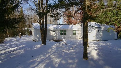 313 Autumn Ln, Roscommon, MI, 48653-9208 | Card Image