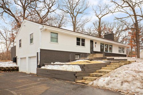 616 Kingsview Lane N, Plymouth, MN, 55447 | Card Image