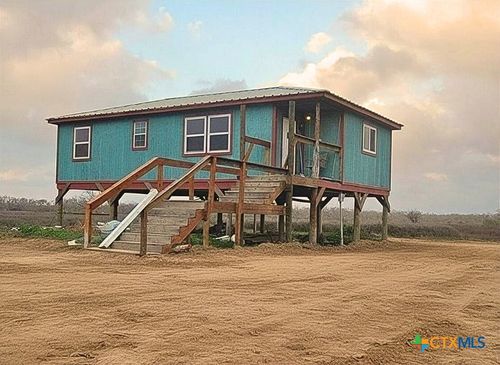 410 Guadalupe River Dr, Tivoli, TX, 77990-4644 | Card Image