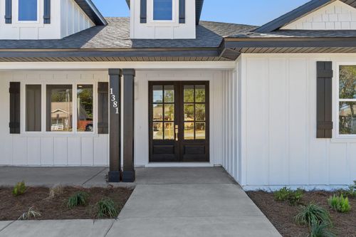 8390 Verano St, Navarre, FL, 32566-6326 | Card Image