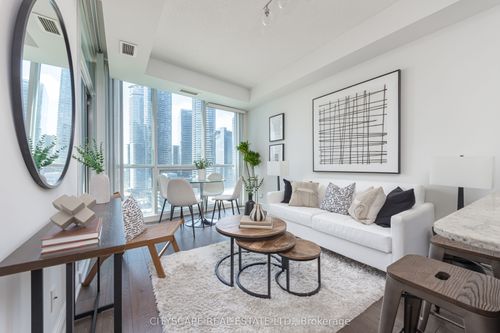 1901-18 Harbour Street, Toronto, ON, M5J2Z6 | Card Image