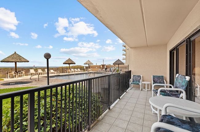 APT-103 - 4300 Gulf Blvd, Condo with 2 bedrooms, 2 bathrooms and null parking in South Padre Island TX | Image 5