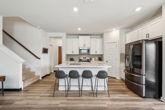 A dining space with a view – perfect for cozy dinners or festive gatherings. | Image 12