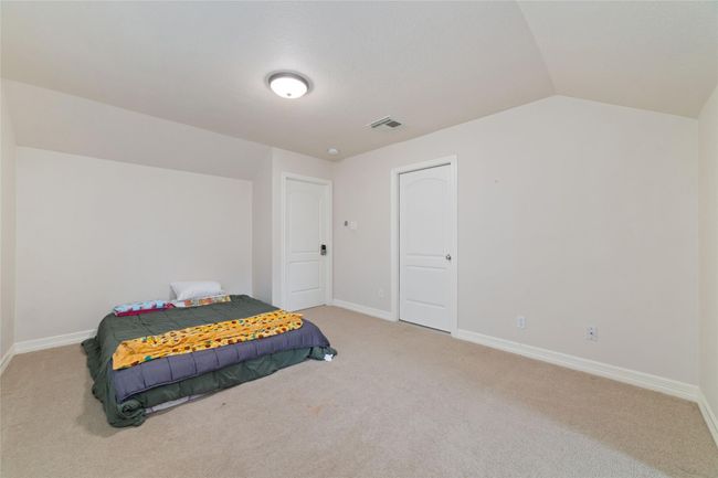 Bonus Room/Bedroom Upstairs (possible bedroom 6). | Image 33