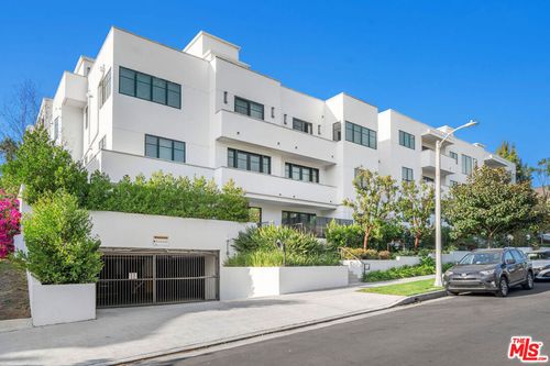 110-859 S Lucerne Blvd, Los Angeles, CA, 90004-3725 | Card Image