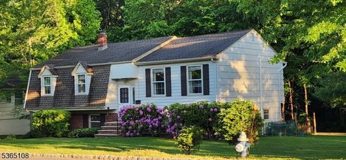 138 Garfield St, Berkeley Heights, NJ, 07922-1024 | Card Image