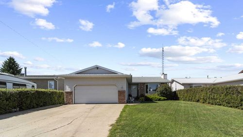 4908 56 St W, Forestburg, AB, T0B1N0 | Card Image