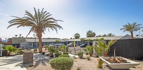 3-1401 E Carson Ave, Las Vegas, NV, 89101-5374 | Card Image