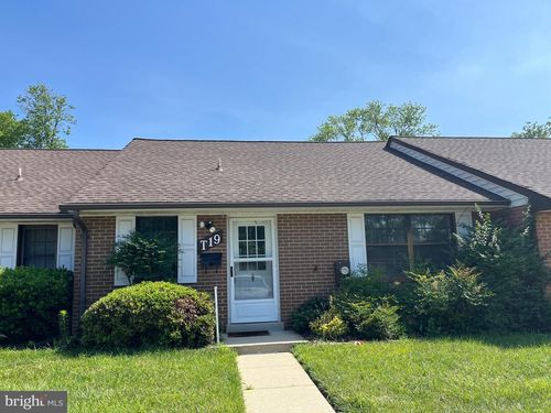 t-19-12319 Stonehaven Ln, Bowie, MD, 20715-3164 | Card Image