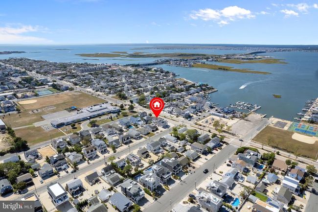 106 S Barnegat Ave, House other with 5 bedrooms, 2 bathrooms and null parking in Surf City NJ | Image 44