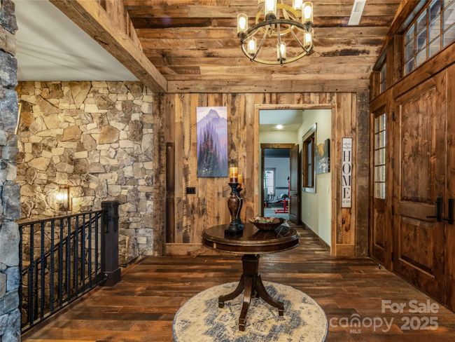 93 N Snow Ridge Dr, House other with 5 bedrooms, 7 bathrooms and null parking in Hendersonville NC | Image 25