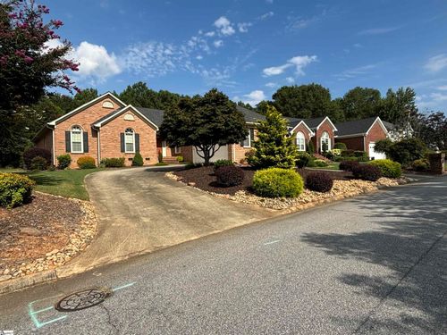 103 Chetsworth Ln, Greenville, SC, 29607-5210 | Card Image