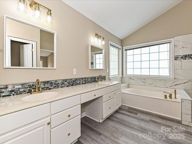 6112 Swanston Dr, House other with 5 bedrooms, 3 bathrooms and null parking in Charlotte NC | Image 29