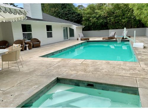 1464 Greentree Cir, Lake Oswego, OR, 97034-6952 | Card Image